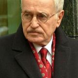 Jan Nowicki — Lunapark Owner