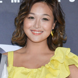 Ya-Ling Chang — Hostess