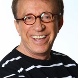 Moacyr Franco — Self