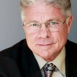 Арчи Хан — Room Service Guy