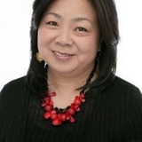 頓宮恭子 — Akio (voice)