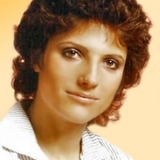 Suzanne Danielle — Girl at party