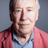 Jürgen Thormann — Michael Caine/Erzähler (voice)