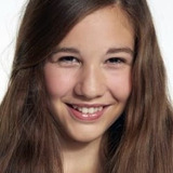 Меган Сэндерсон — Kid in USO Audience