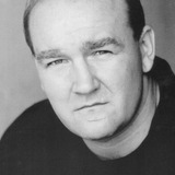 Майк Баттерс — Paul Leahy