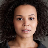 Lara Mesquita — Huntress