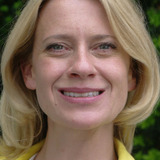 Caroline Peters — Pia Himmelman