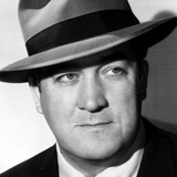 Ralph Dunn — Plainclothesman (uncredited)