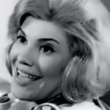 Elsa Rizou — Youla Tarniani