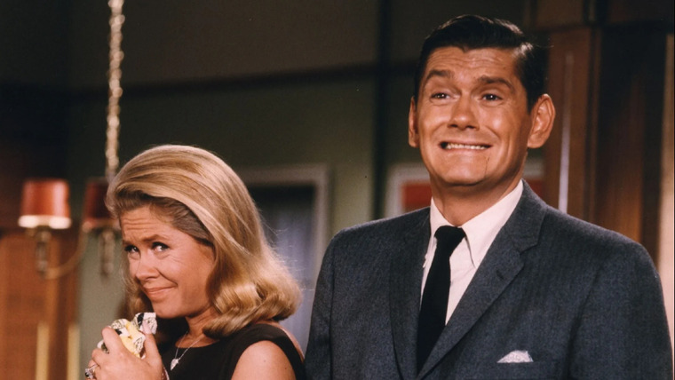 Fox готовит драматическое переосмысление классики «Моя жена меня приворожила» от Джудалины Нейра и Дага Робинсона