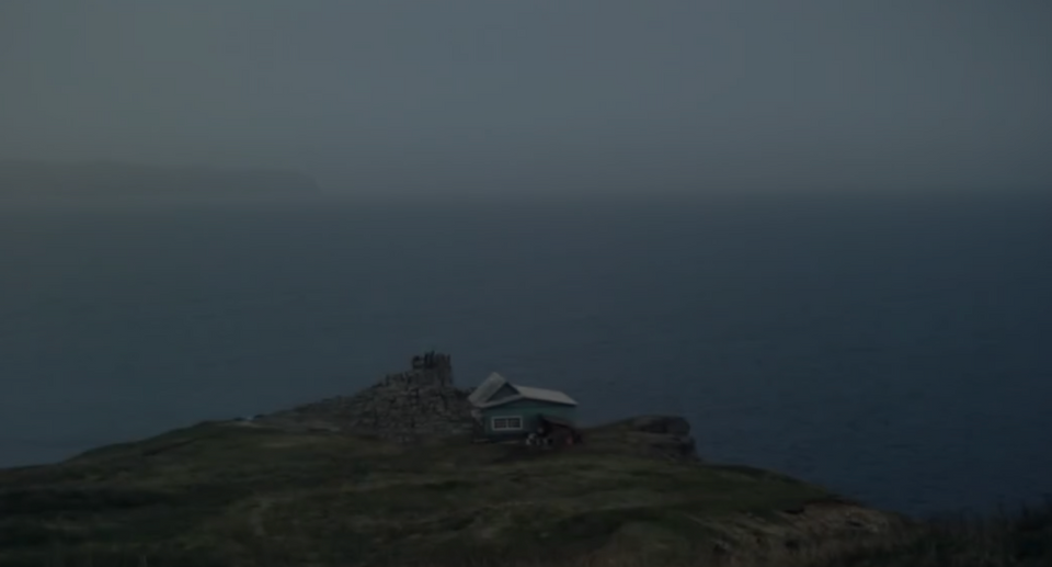 «Я вернулась туда, где всё началось»: вышел трейлер фильма «Большая земля»