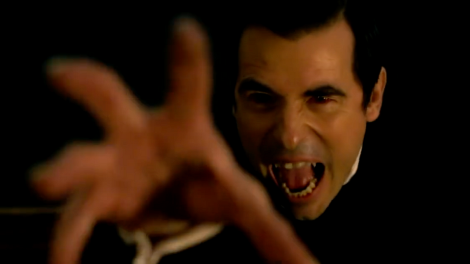 У сериала «Дракула» от создателей «Шерлока» появилось два новых промо-ролика