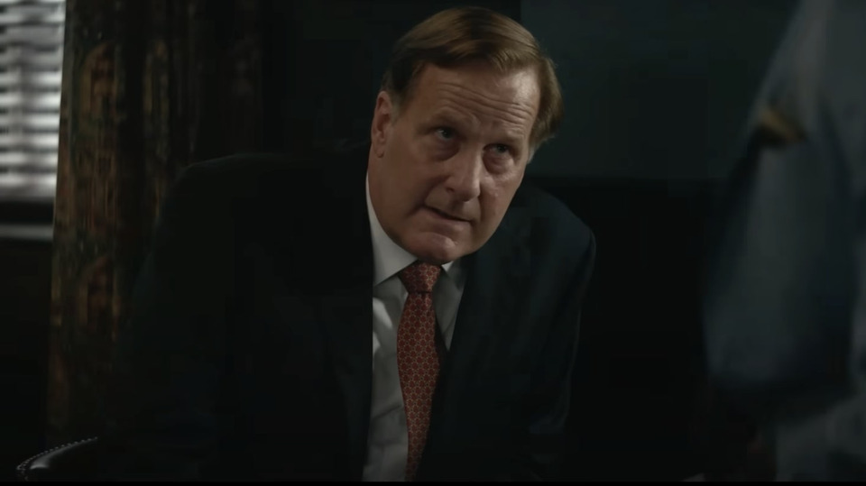 Jeff Daniels is on the verge of bankruptcy: watch the trailer for the series "A Man in Full"