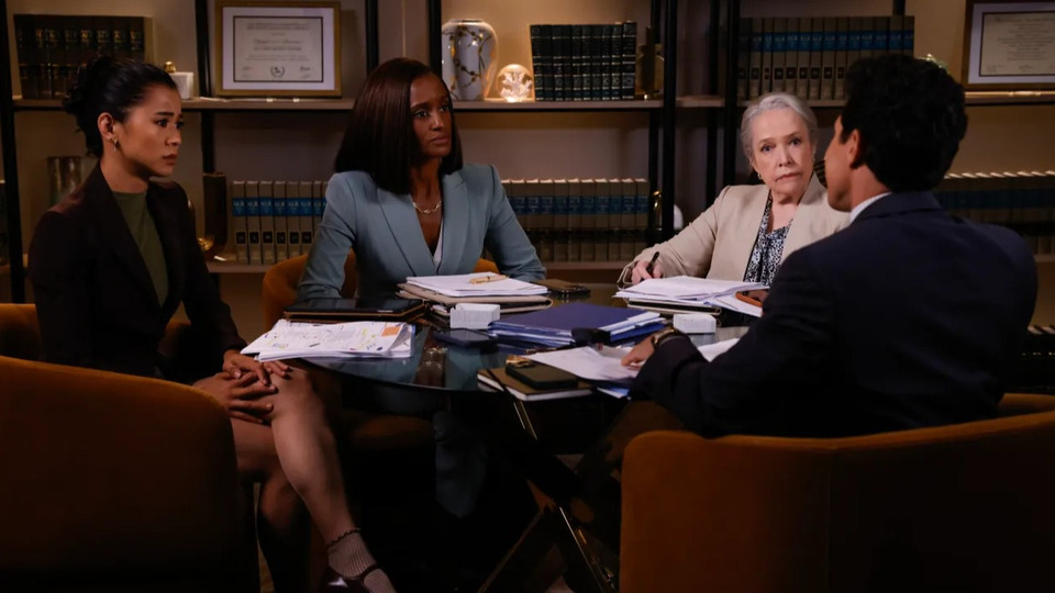 CBS показал кадры премьеры второго сезона «Мэтлок» с Кэти Бейтс и Бо Бриджесом