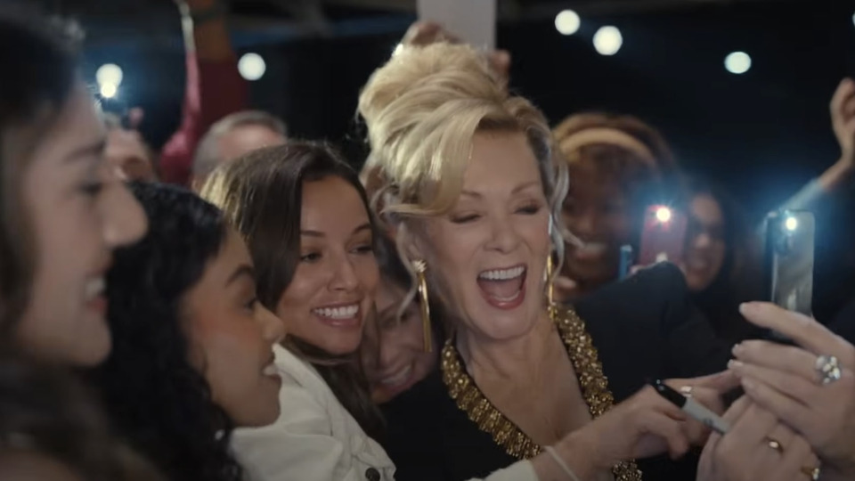 Check out the trailer for the third season of the comedy "Hacks" with Jean Smart