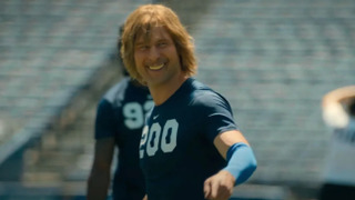 Glen Powell goes undercover in the new comedy series "Chad Powers"