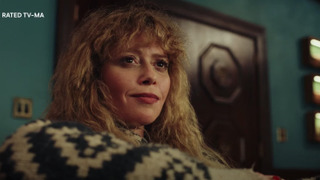 Посмотрите трейлер детектива «Покерфейс» с Наташей Лионн в главной роли