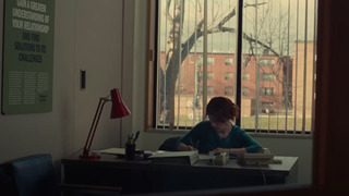 Джесси Бакли пытается разобраться в чувствах в трейлере фильма «Ногти»