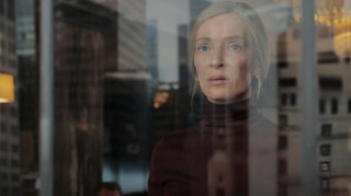 Apple TV+ закрыл сериал «Под подозрением» с Умой Турман и Куналом Нэйэром