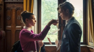 Amazon продлил романтическую драму «Макстон-холл» на второй сезон