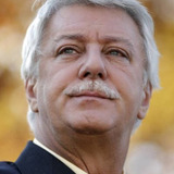 Aljoša Vučković — Nikolin otac