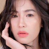 คัทรียา เทพชาตรี — Vicky
