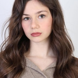Selen Ekşioğlu — Zeliha