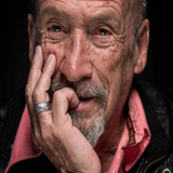 Álvaro Marenco — Violeta's Father