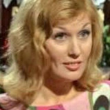 Sheena Marshe — Pauline