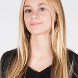 Lucía Fuertes — Carla Niña