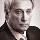 Валерий Юрченко — комиссар 8-го мехкорпуса бригадный комиссар Попель
