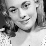 Dorinda Stevens — Girl at Dirty Dick's (uncredited)