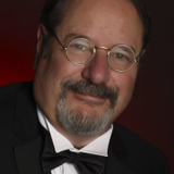 Bob Sáenz — Shower Guy #3