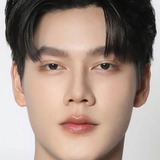 ณัฐสกรรจ์ ไชยโรจน์ — Thun