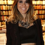 Fernanda Pontes — Vanessa