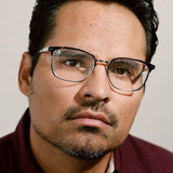 Майкл Пенья — Domingo Chavez