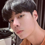 Kreangsak Muangsaen — U