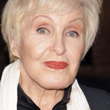 Nicole Croisille — Yvonne Le Bihan