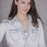 Ana Monterrubio — La directora de Paula