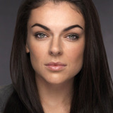 Серинда Суон — Erica Reed