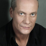Piotr Zelt — Arnie