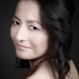 Miki Oikawa — Akiko