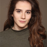 Lucía Tinajero — Emilia