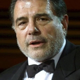 Juan Luis Galiardo — Álvaro Mesía