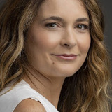 Cláudia Abreu — Pamela Parker