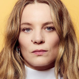 Lilith Stangenberg — Cleo