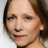 Энн Кригсволл — Laila Hovland