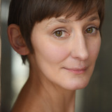 Laura Elphinstone — DS Bella Moy