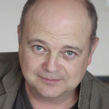 Юрий Грубник — Валерий Вячеславович Киселёв (сценарист)