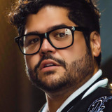 Харви Гильен — George Reyes